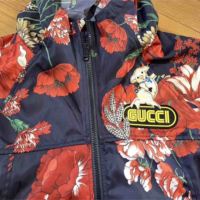 Gucci(グッチ)の期間限定●GUCCIグッチ2018年もの花柄ナイロンジャケット レディースのジャケット/アウター(ナイロンジャケット)の商品写真