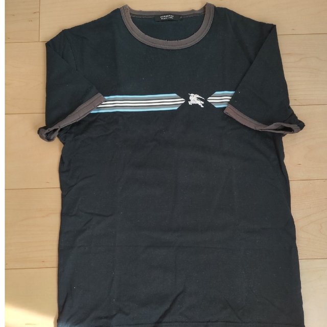 BURBERRY BLACK LABEL(バーバリーブラックレーベル)の黒シャツ メンズのトップス(Tシャツ/カットソー(半袖/袖なし))の商品写真