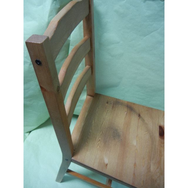 木製　ダイニングチェア　2脚　パイン材　中古　直接受渡し　 インテリア/住まい/日用品の椅子/チェア(ダイニングチェア)の商品写真