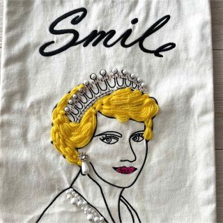 MUVRILミューベル smile刺繍プルオーバー 美品 princessD