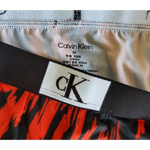Calvin Klein(カルバンクライン)のカルバンクライン　新品　メンズ　ボクサーパンツ(タイガー/レッドM) メンズのアンダーウェア(ボクサーパンツ)の商品写真