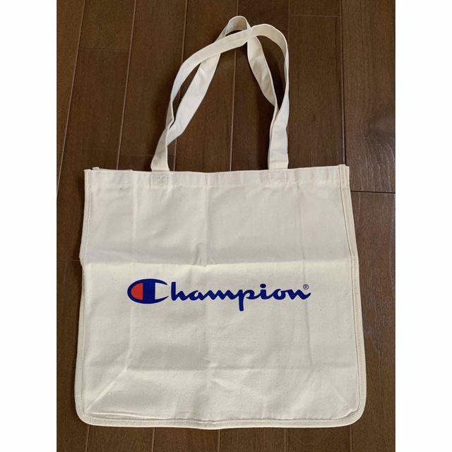 Champion(チャンピオン)のCHAMPION  トートバッグ　新品未使用 レディースのバッグ(トートバッグ)の商品写真