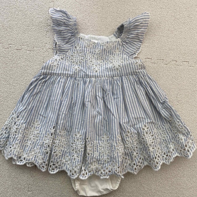 babyGAP(ベビーギャップ)のbaby GAP ストライプワンピース　ドレス キッズ/ベビー/マタニティのベビー服(~85cm)(ワンピース)の商品写真