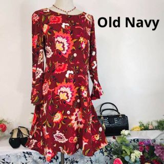 オールドネイビー(Old Navy)のオールドネイビー　心ワクワクするきれい柄。膝丈ワンピース　長袖　M(ひざ丈ワンピース)