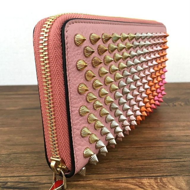 未使用品 Christian Louboutin ジップウォレット 67 | ibirajuba.pe.gov.br