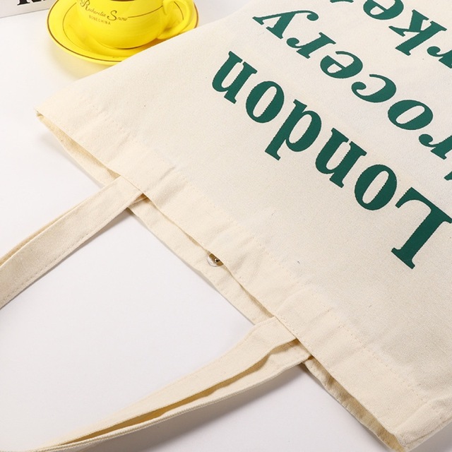 韓国ロゴトートバッグ レディースのバッグ(トートバッグ)の商品写真