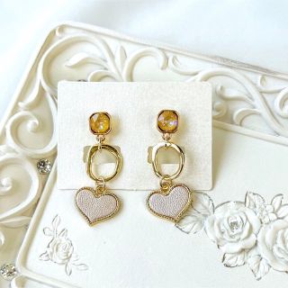 【SALE】ブラウン系ストーンとレザーハートチャームのピアス(ピアス)