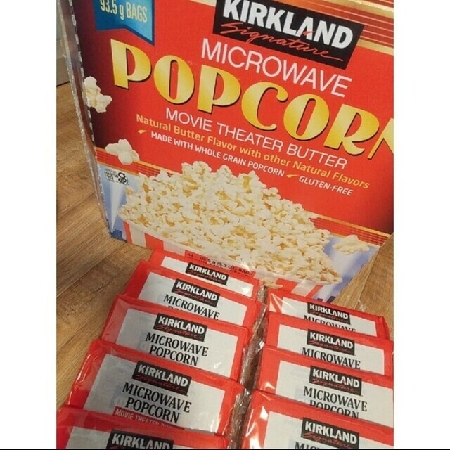 KIRKLAND(カークランド)のコストコ ポップコーン 10袋 食品/飲料/酒の食品(菓子/デザート)の商品写真