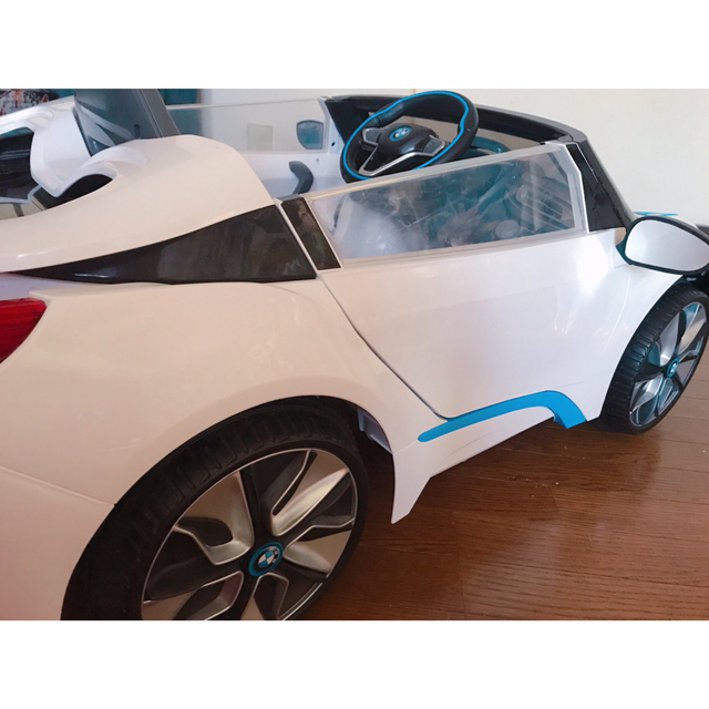 BMW - BMW 充電 乗れる リアルおもちゃ こども用 車 カート i8 BMW - BMW 充電 乗れる リアルおもちゃ こども用 車 カート i8