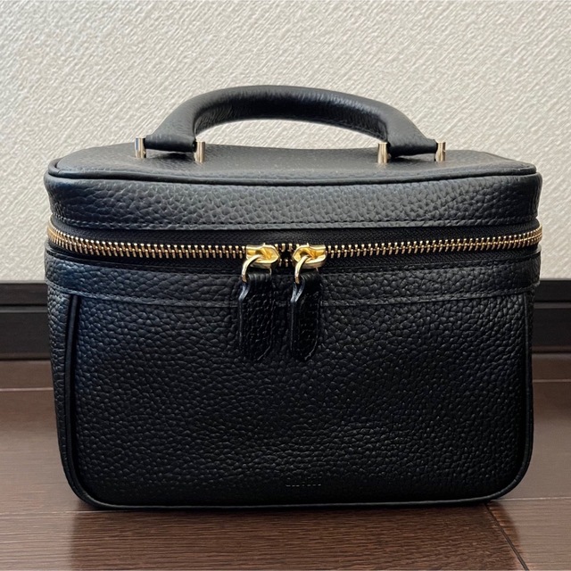 シュリンク型押しレザー牛革本革chiiiibag チーバッグ　バニティ