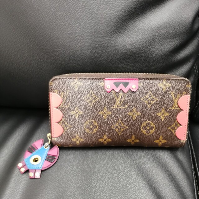 トーテムジッピーウォレット - 財布