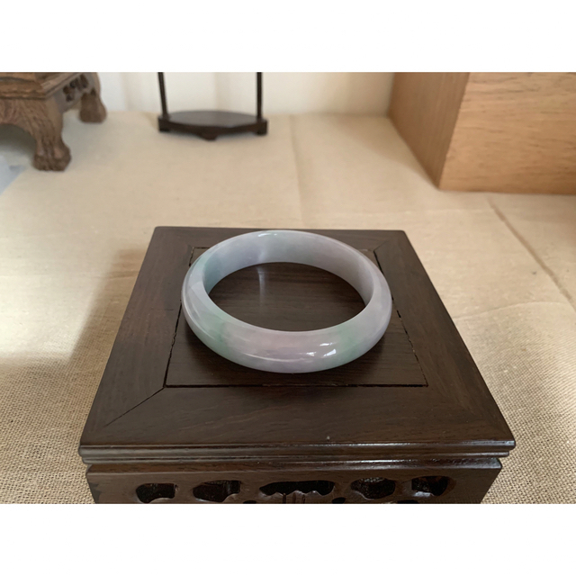 本翡翠 春彩 ラベンダー バングル 58.5-