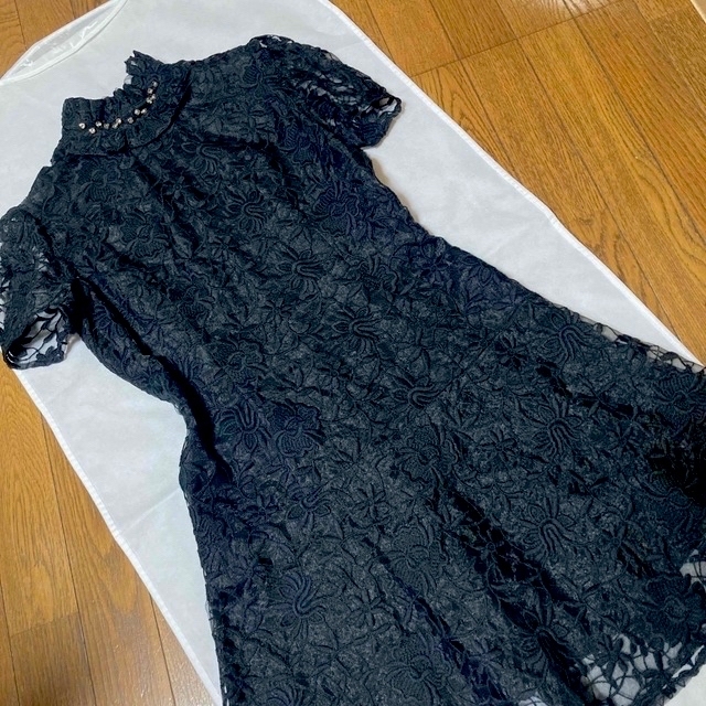 blugirl ブルーガール ブルマリン ビジュー付き 黒レースワンピース