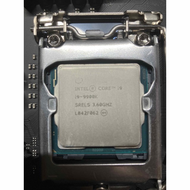 Core i9 9900K & STRIX Z390マザボ & メモリ16G-