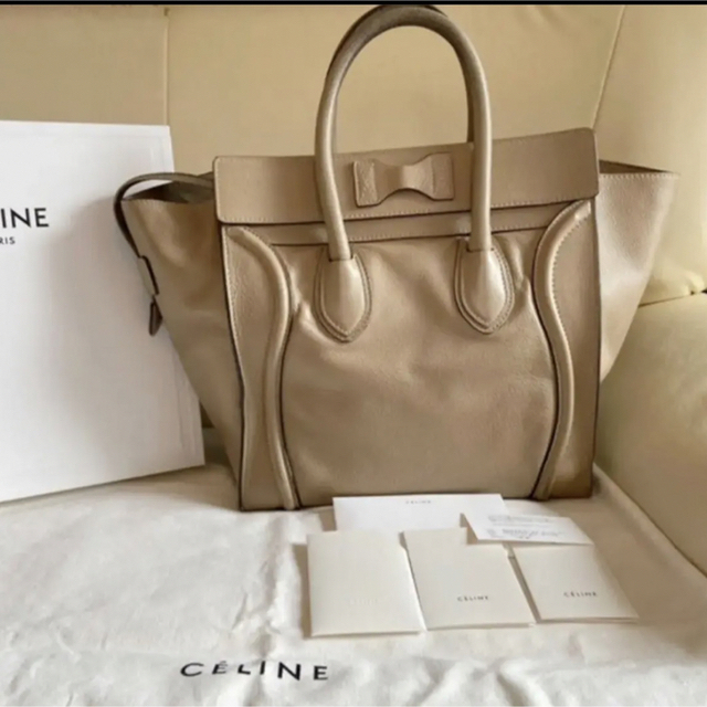 celine(セリーヌ)のCELINE セリーヌ ラゲージ ミニ　ベージュ レディースのバッグ(ハンドバッグ)の商品写真