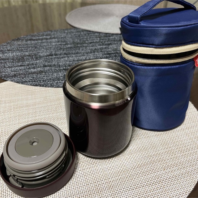 THERMOS(サーモス)のサーモス　スープジャー300mlとケース インテリア/住まい/日用品のキッチン/食器(弁当用品)の商品写真