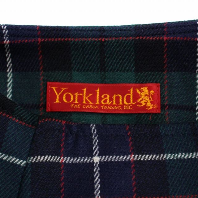 Yorkland(ヨークランド)のヨークランド フレアスカート ラップスカート ひざ丈 チェック S 緑 赤 レディースのスカート(ひざ丈スカート)の商品写真