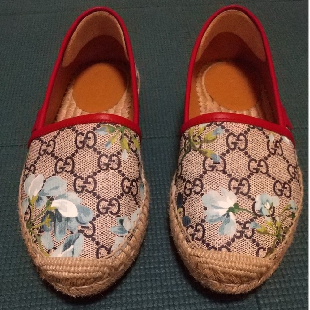 Gucci(グッチ)のグッチ　GUCCI花柄シューズ　22cm レディースの靴/シューズ(ローファー/革靴)の商品写真