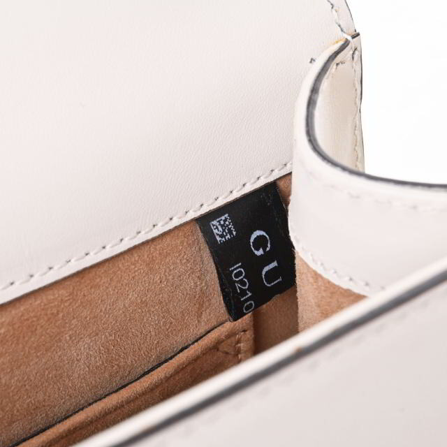 GUCCI シルヴィ レザー チェーン ショルダー バッグ ホワイト GUCCI シルヴィ レザー チェーン ショルダー バッグ ホワイト