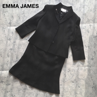 エマジェイム(EMMAJAMES)のEMMA JAMES スカートスーツ　セットアップ　ブラック　ブローチ付(スーツ)