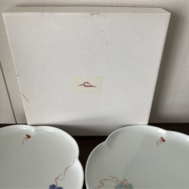 深川製磁 寿赤絵 梅型八寸皿　２枚 3