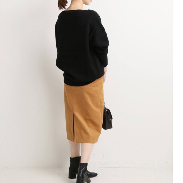 VERMEIL par iena(ヴェルメイユパーイエナ)のベルメイユパーイエナ　フェイクスエードスカート　ベージュ レディースのスカート(ロングスカート)の商品写真
