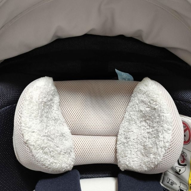 combi(コンビ)の【送料込】コンビ 美品 クルムーヴスマートISOFIX エッグショック キッズ/ベビー/マタニティの外出/移動用品(自動車用チャイルドシート本体)の商品写真