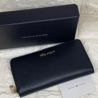 トミーヒルフィガー(TOMMY HILFIGER)の【新品1】トミーヒルフィガー レディース ネイビー 長財布 AW11619(財布)