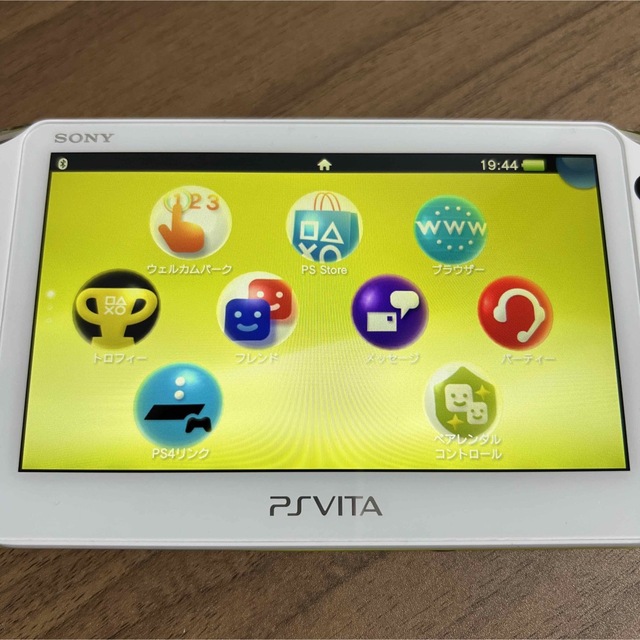 ★本体良品★ PlayStation Vita ライムグリーン/ホワイト 7