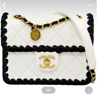 シャネル(CHANEL)のCHANEL ミニマトラッセ(ショルダーバッグ)