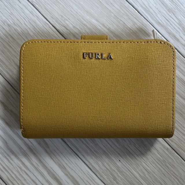 Furla(フルラ)のFURLA フルラ 財布 折り財布 イエロー レディースのファッション小物(財布)の商品写真