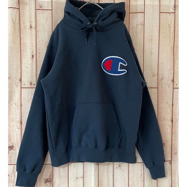 Champion(チャンピオン)の【レア】デカロゴ　チャンピオン　プルオーバーパーカー　ネイビー　Lサイズ メンズのトップス(パーカー)の商品写真