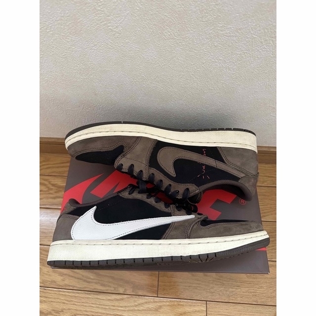 NIKE(ナイキ)のTravis Scott × Nike Air Jordan 1 Low 美中古 メンズの靴/シューズ(スニーカー)の商品写真