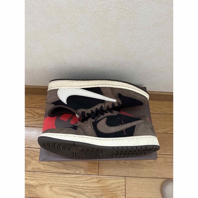 NIKE(ナイキ)のTravis Scott × Nike Air Jordan 1 Low 美中古 メンズの靴/シューズ(スニーカー)の商品写真