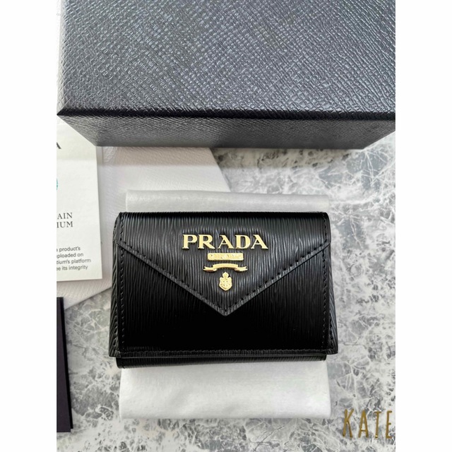 新品未使用】PRADA プラダ コンパクトウォレット 三つ折り財布 ブラック-