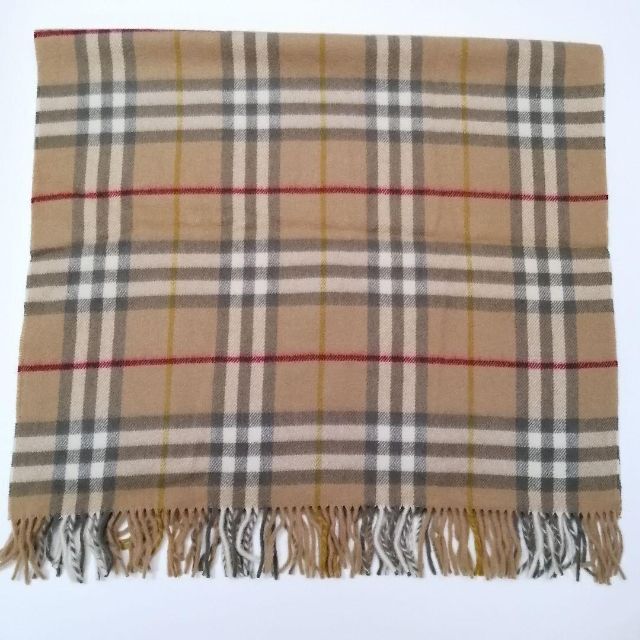 BURBERRY(バーバリー)の✨新品・タグ付き✨バーバリー　ひざ掛け　ノバチェック柄　ウール100％ レディースのファッション小物(ストール/パシュミナ)の商品写真