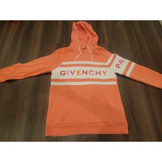 ジバンシィ(GIVENCHY)のGivenchy❤パーカー(パーカー)