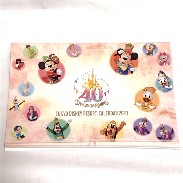 40th 東京ディズニーリゾート カレンダー 2023 非売品 エンタメ/ホビーの声優グッズ(カレンダー)の商品写真