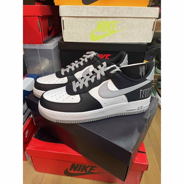 NIKEのAIRFORCE1AIR FORCE 1  '07 LV8 EMB      28cm