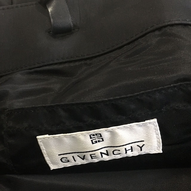 GIVENCHY(ジバンシィ)の【訳あり】ジバンシースパンコールトートバッグ レディースのバッグ(トートバッグ)の商品写真