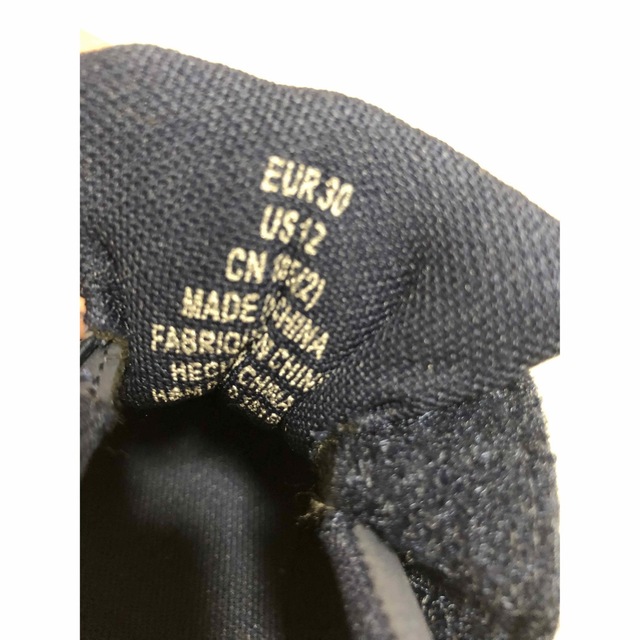 H&M(エイチアンドエム)の《未使用品》H&M   スニーカー　ネイビー　18.5cm キッズ/ベビー/マタニティのキッズ靴/シューズ(15cm~)(スニーカー)の商品写真