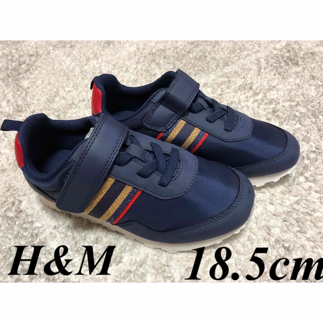 H&M(エイチアンドエム)の《未使用品》H&M   スニーカー　ネイビー　18.5cm キッズ/ベビー/マタニティのキッズ靴/シューズ(15cm~)(スニーカー)の商品写真