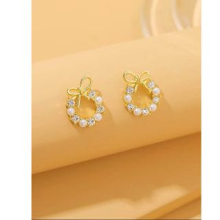 ピアス(ピアス)