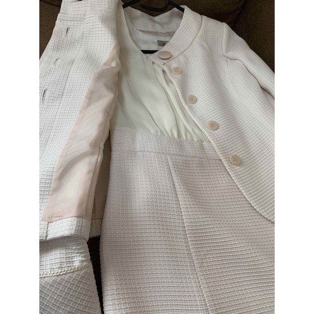 【新品 未着用】JOYBELLA セレモニースーツ レディースのフォーマル/ドレス(スーツ)の商品写真