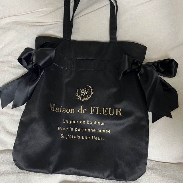 Maison de FLEUR(メゾンドフルール)のMaison de FLEUR ダブルリボントートバッグ ブラック レディースのバッグ(トートバッグ)の商品写真