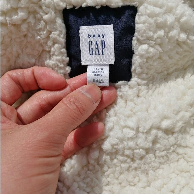 babyGAP(ベビーギャップ)のbabyGAP　ダウンベスト キッズ/ベビー/マタニティのベビー服(~85cm)(その他)の商品写真