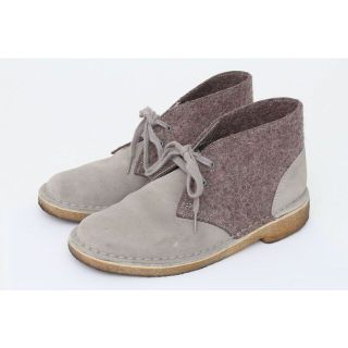 クラークス(Clarks)のクラークス デザートブーツ レースアップブーツ フェルト/レザー 22.5cm相当 ブランドシューズ 靴 レディース US6サイズ ベージュ Clarks(ブーツ)