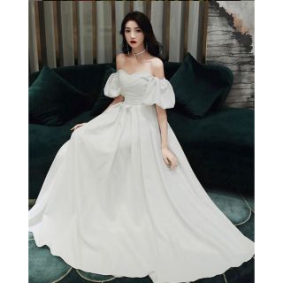 ヴェラウォン(Vera Wang)の【即発送】オフショルダー　パフスリーブ　ウェディングドレス　二次会　新品未使用(ウェディングドレス)