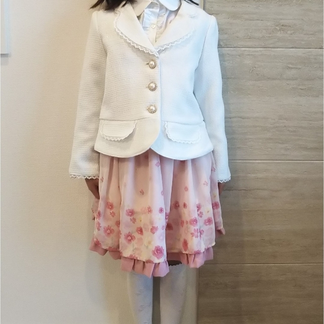 anyFAM(エニィファム)のany FAM リバーシブルスカート 花柄/無地 キッズ/ベビー/マタニティのキッズ服女の子用(90cm~)(スカート)の商品写真