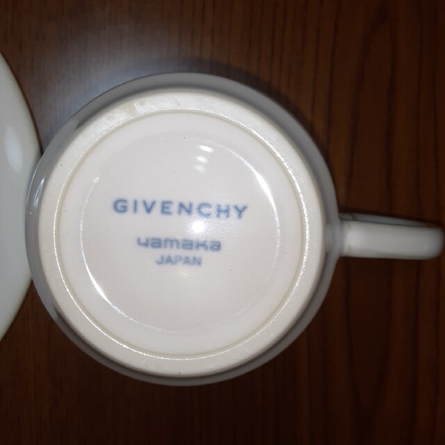 GIVENCHY(ジバンシィ)のGIVENCHY　カップ&ソーサー2客　スクエアトレイ インテリア/住まい/日用品のキッチン/食器(グラス/カップ)の商品写真